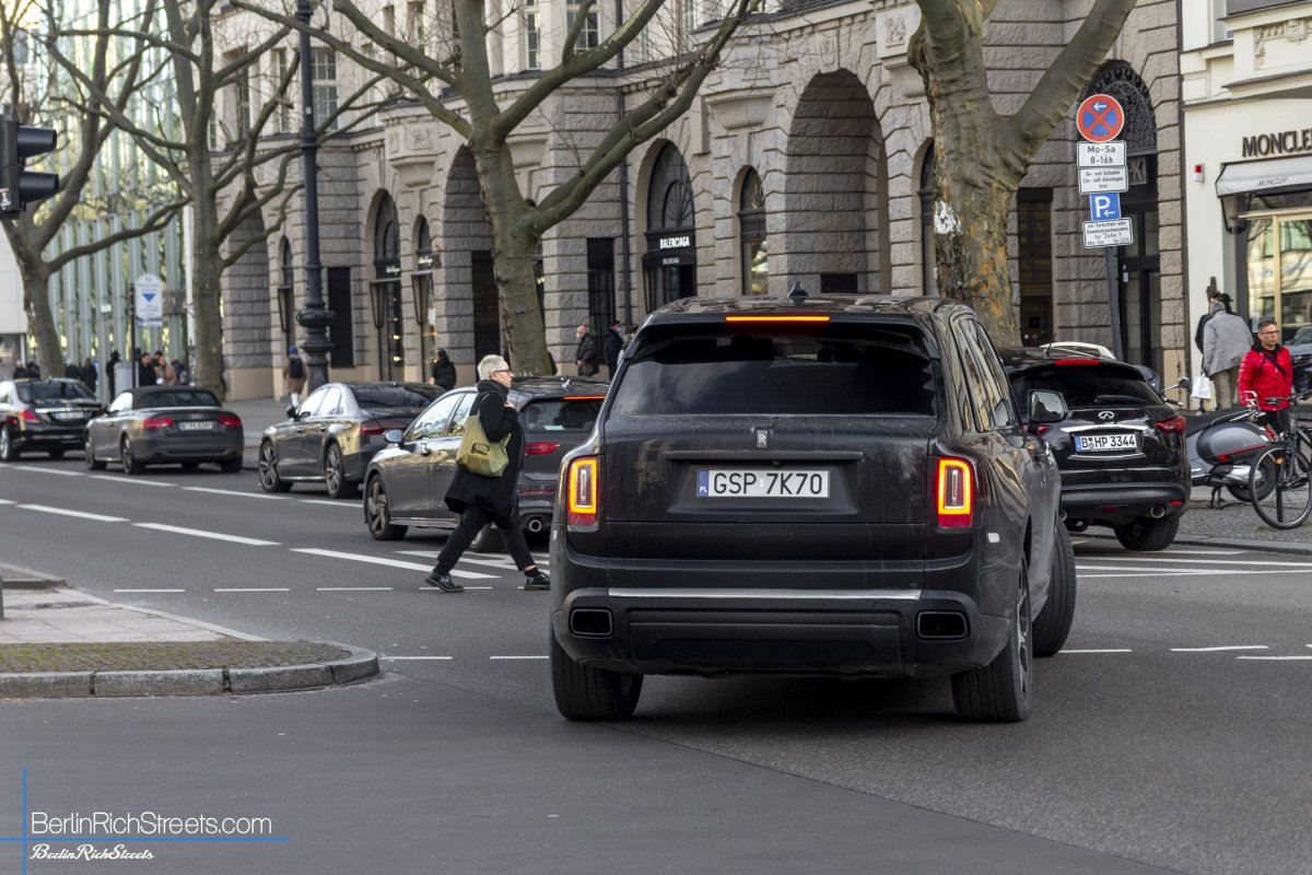 Rolls-Royce Cullinan Black Badge spotted in Berlin — BerlinRichStreets